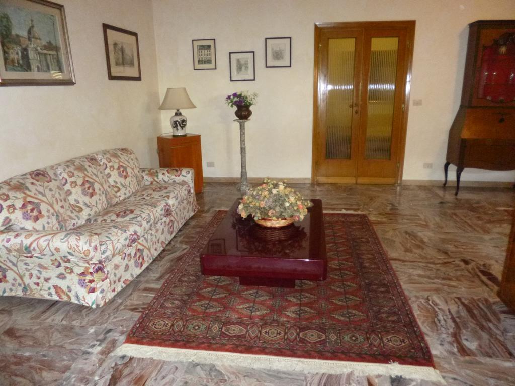 ローマ Gianicolo Residenza Cariniヴィラ エクステリア 写真